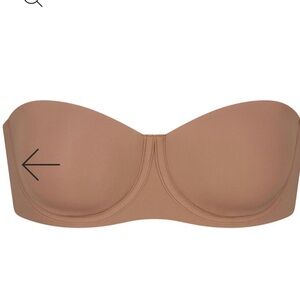 SKIMS fits everybody STRAPLESS BRA 36D Sienna
